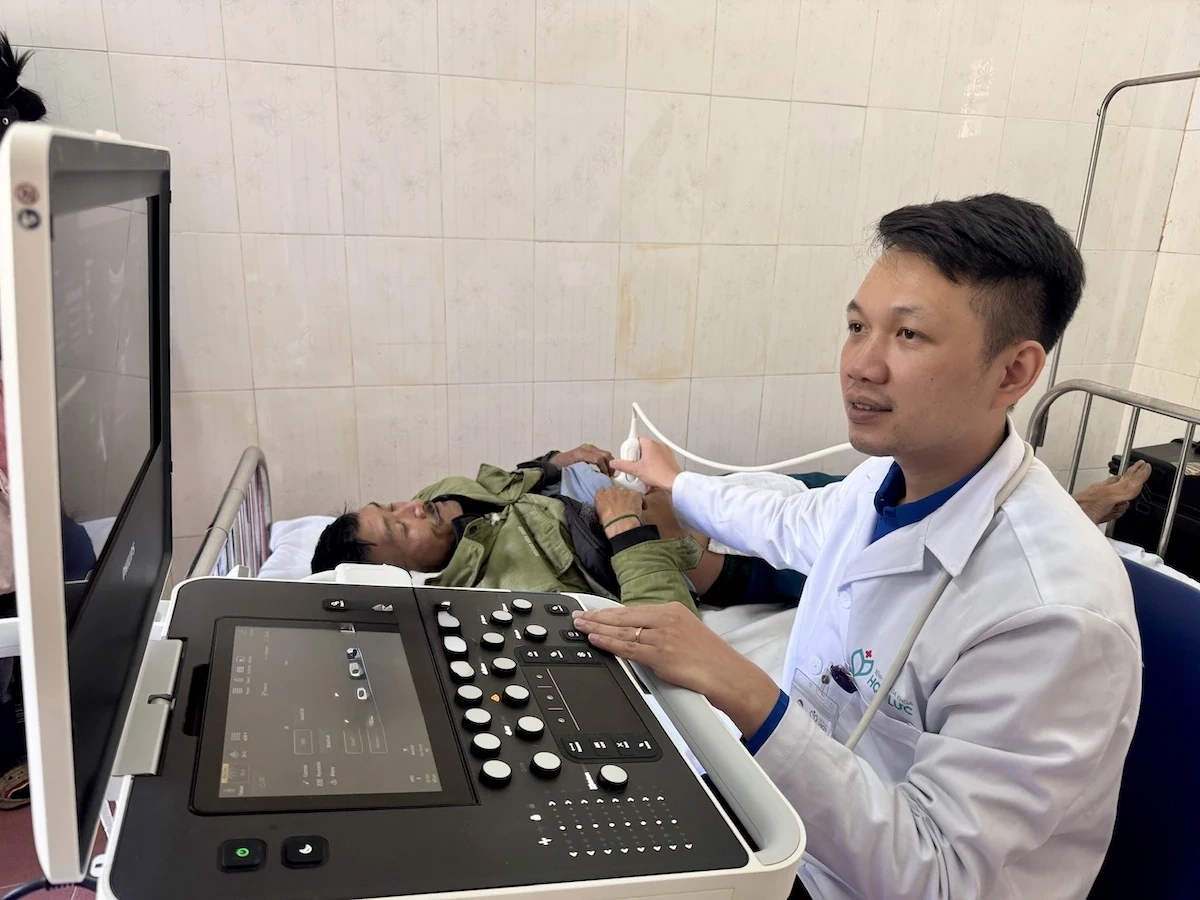 Tổng Công ty Cổ phần Hợp Lực tổ chức khám bệnh thiện nguyện tại xã vùng cao Trung Lý