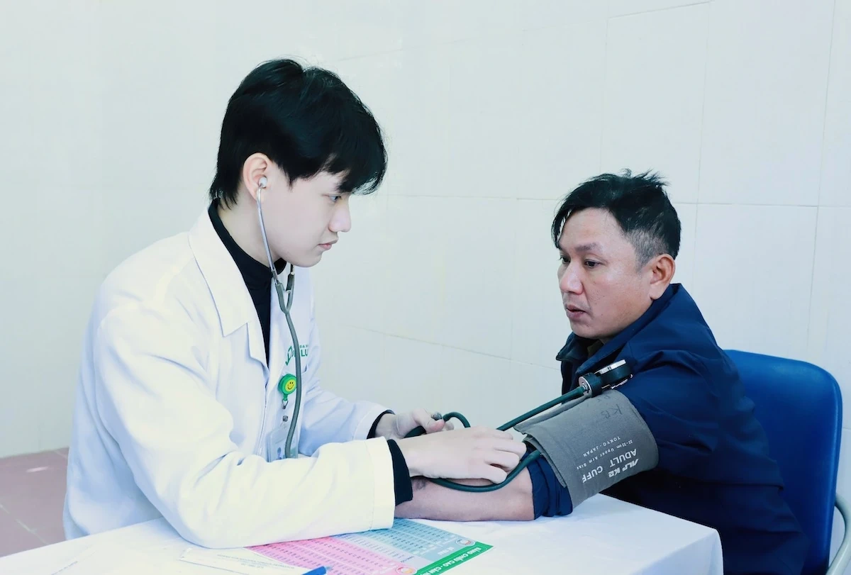 Tổng Công ty Cổ phần Hợp Lực tổ chức khám bệnh thiện nguyện tại xã vùng cao Trung Lý