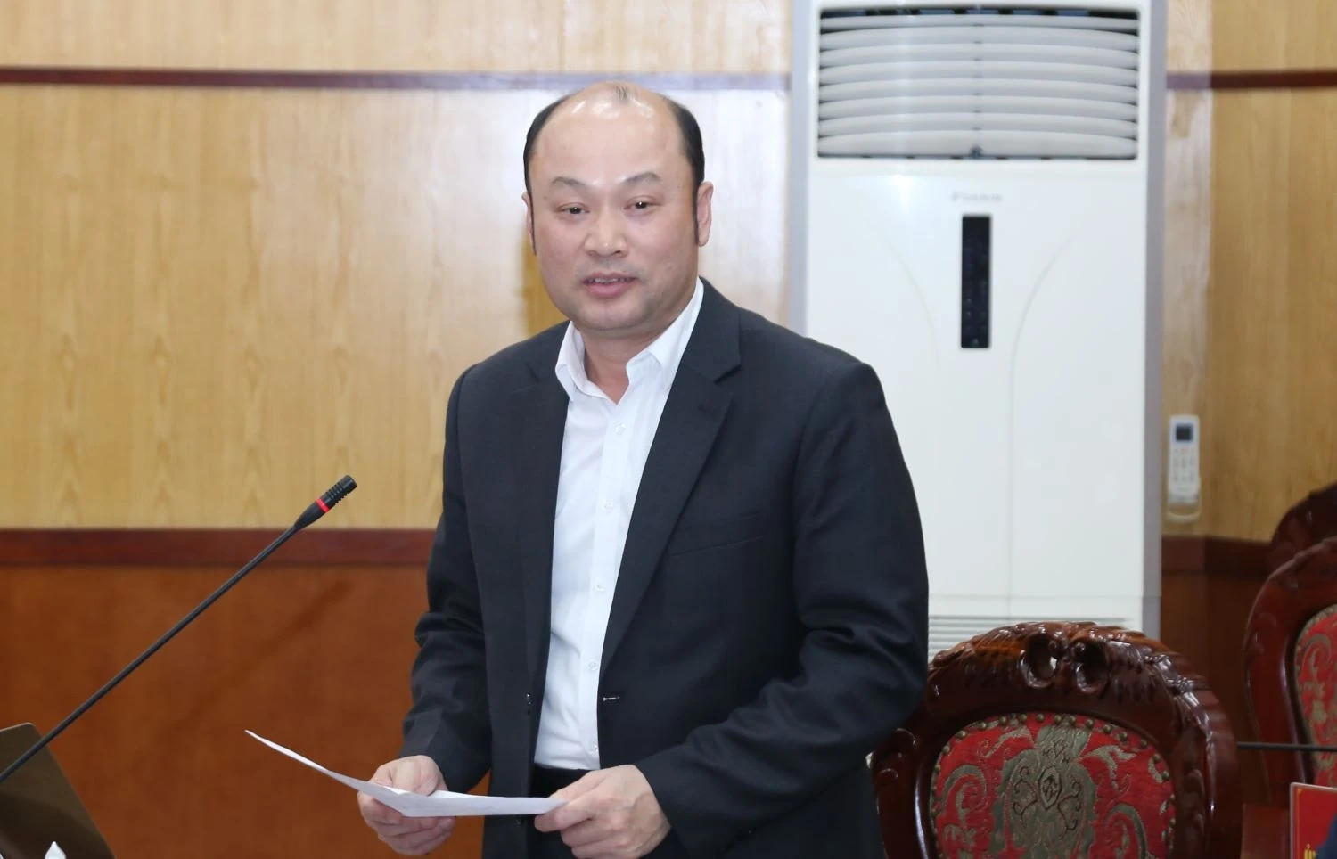 Chủ tịch UBND tỉnh chủ trì phiên họp cho ý kiến vào các đề án sắp xếp đơn vị sự nghiệp công lập