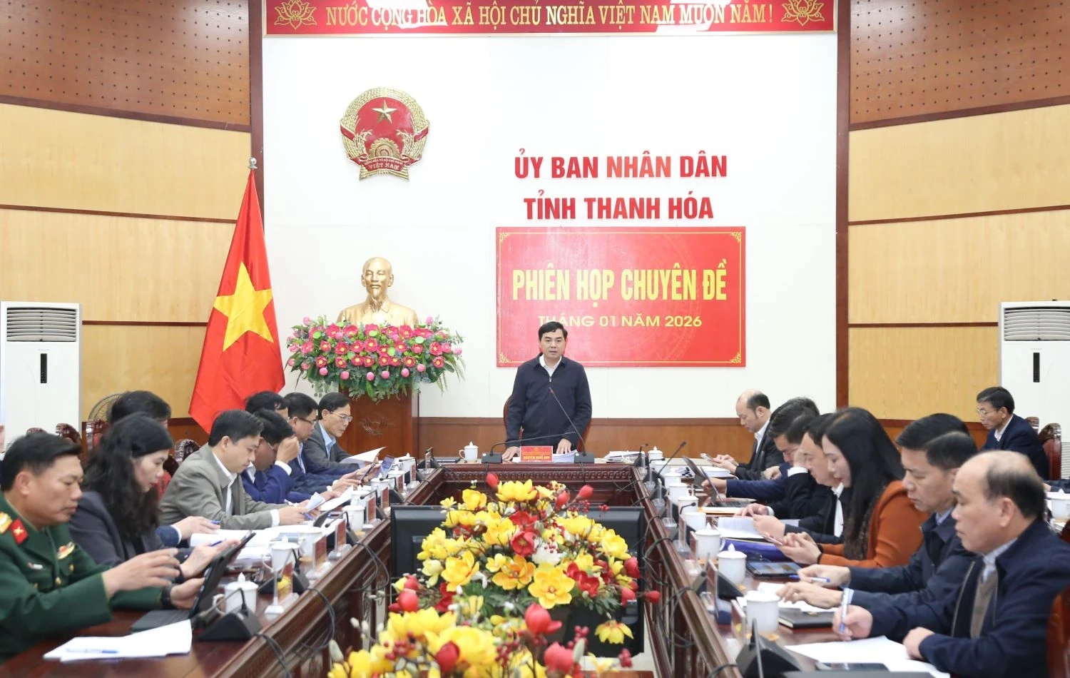 Chủ tịch UBND tỉnh chủ trì phiên họp cho ý kiến vào các đề án sắp xếp đơn vị sự nghiệp công lập