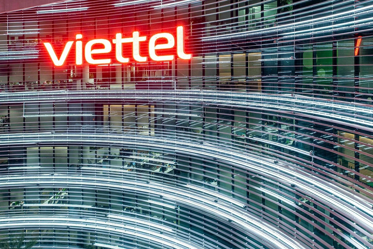 Viettel đạt doanh thu kỷ lục 220 nghìn tỷ đồng trong năm 2025