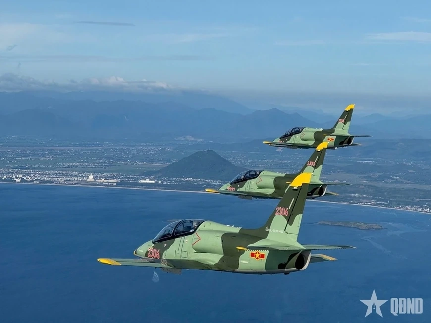 Bảo vệ Tổ quốc từ sớm, từ xa bằng tư duy chủ động, tổng hợp