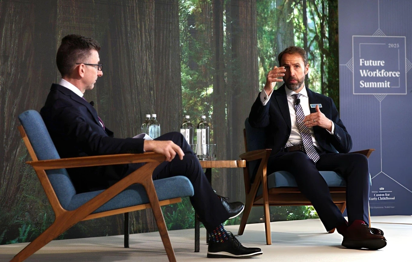 U23 Việt Nam khởi đầu nan tại “bảng tử thần”; Man Utd sa thải Ruben Amorim