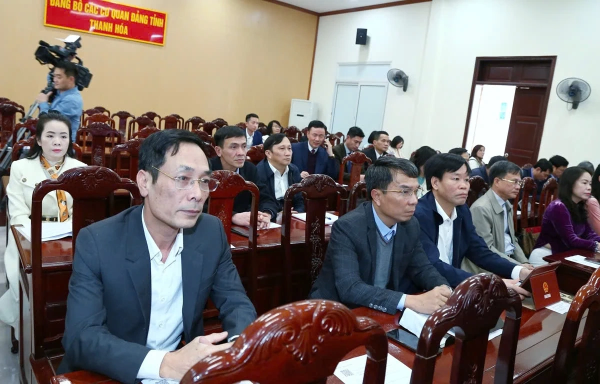 Phá vỡ tính bảo thủ, trì trệ, thay đổi tư duy, nhận thức nhằm tạo ra sức chiến đấu của tổ chức cơ sở đảng