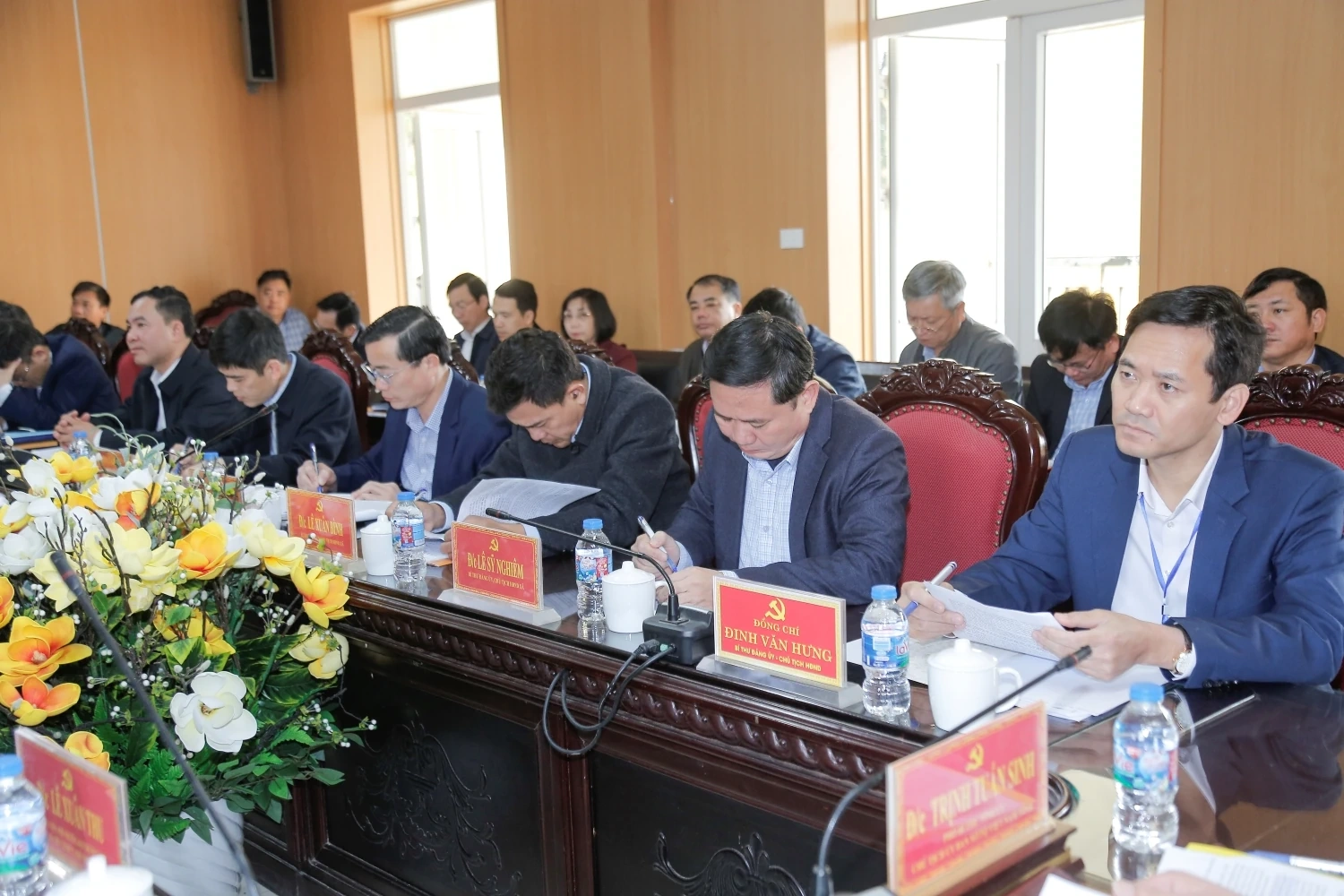 Tập trung cao độ, triển khai đồng bộ, bảo đảm tiến độ công tác bầu cử đại biểu Quốc hội và HĐND các cấp