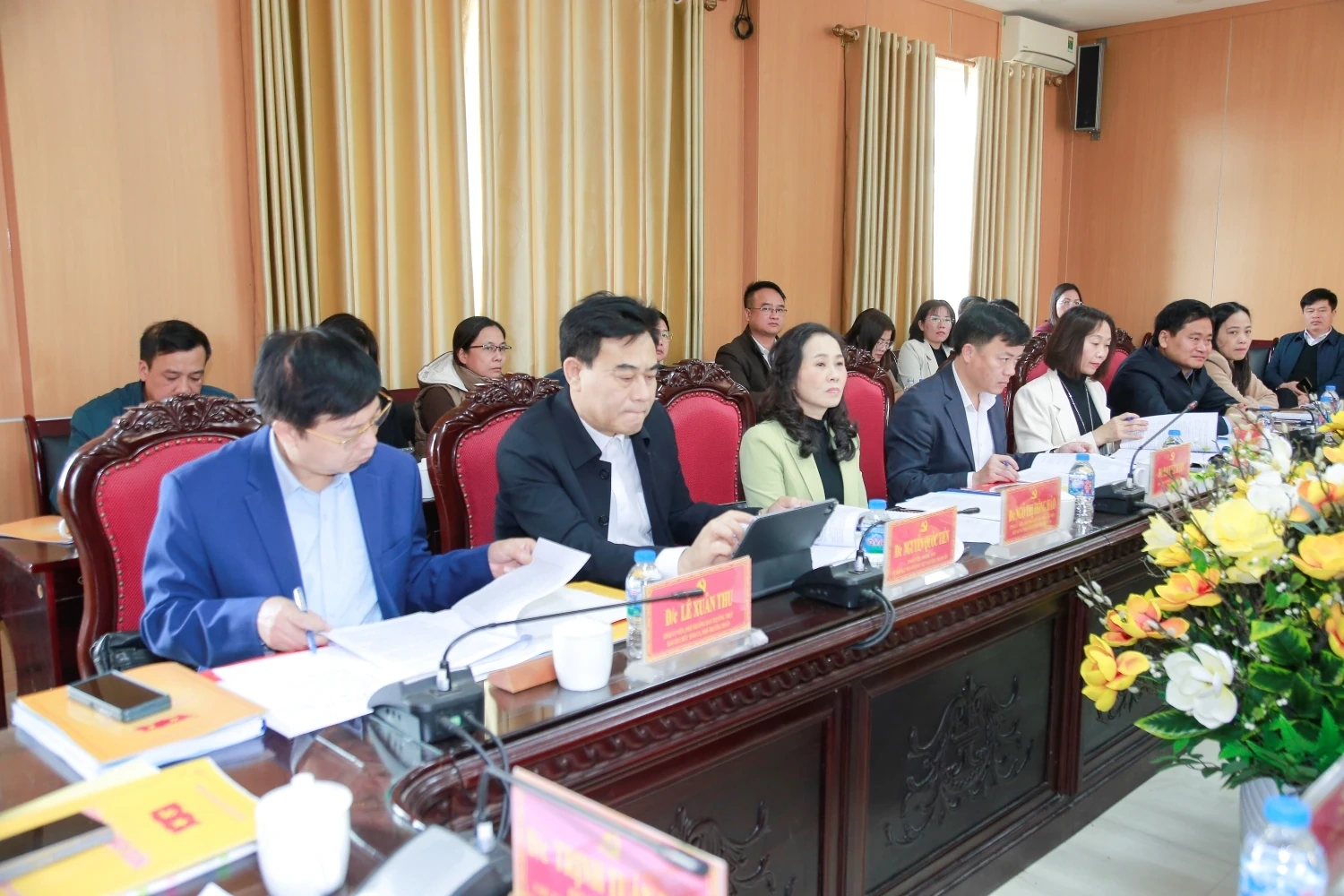 Tập trung cao độ, triển khai đồng bộ, bảo đảm tiến độ công tác bầu cử đại biểu Quốc hội và HĐND các cấp