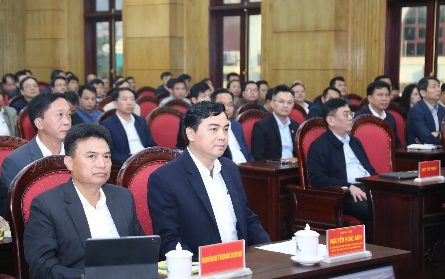 Triển khai các nhiệm vụ phát triển kinh tế trên tinh thần quyết tâm, quyết liệt, bảo đảm hiệu quả, thực chất