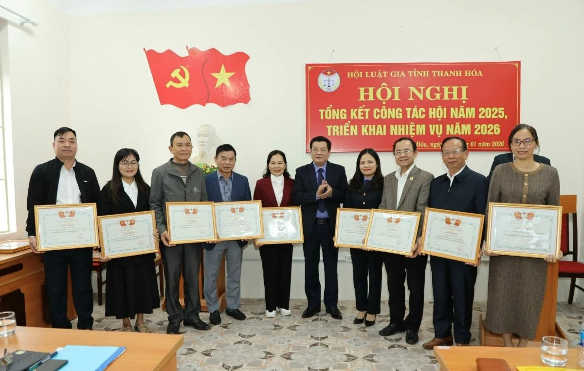 Hội Luật gia tỉnh Thanh Hóa nhận Bằng khen của Chủ tịch Hội Luật gia Việt Nam