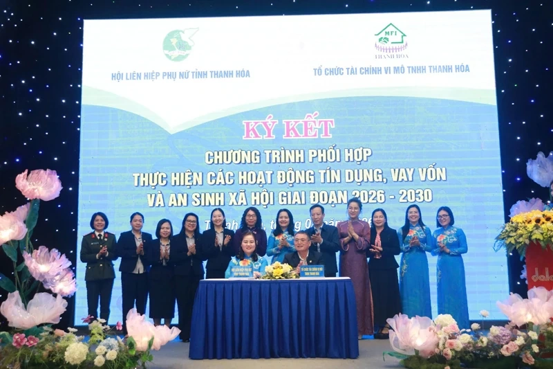 Cái “bắt tay” vì sự tiến bộ phụ nữ