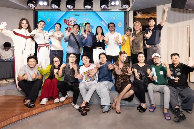 Dàn hoa hậu, á hậu gấp rút tập luyện cùng các nghệ sỹ gạo cội cho Táo Xuân