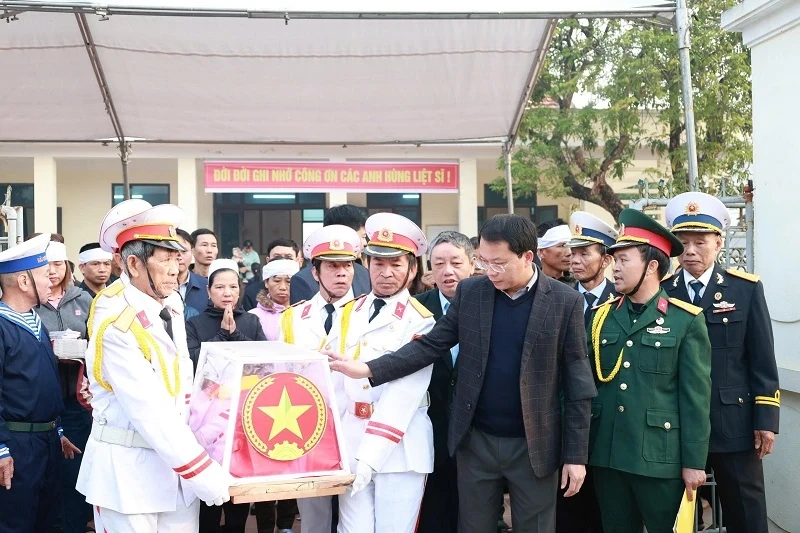 Lễ đón nhận và an táng hài cốt Liệt sỹ Nguyễn Văn Nông