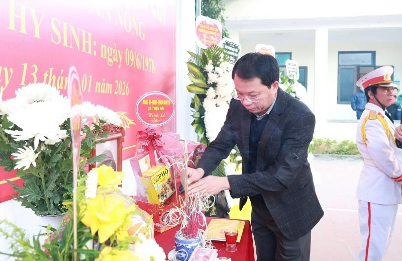 Lễ đón nhận và an táng hài cốt Liệt sỹ Nguyễn Văn Nông