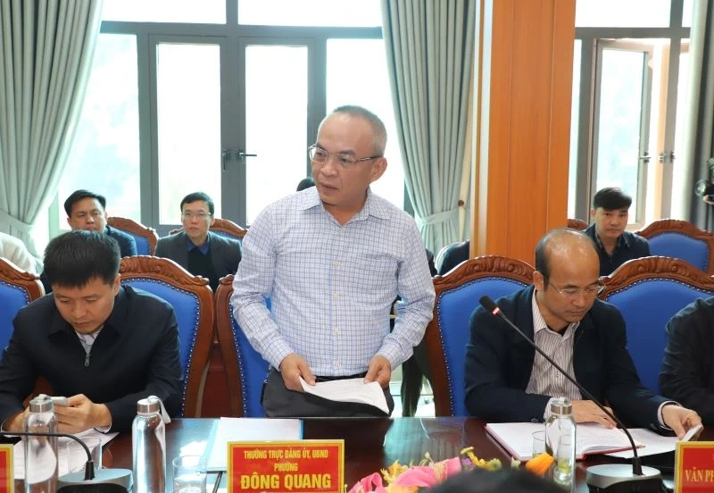 Khẩn trương xử lý tình trạng phát tán mùi hôi tại bãi rác Đông Nam