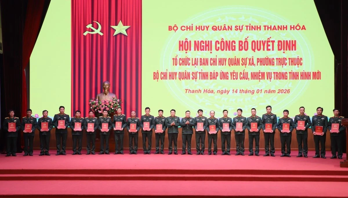 Công bố Quyết định tổ chức lại Ban Chỉ huy Quân sự cấp xã