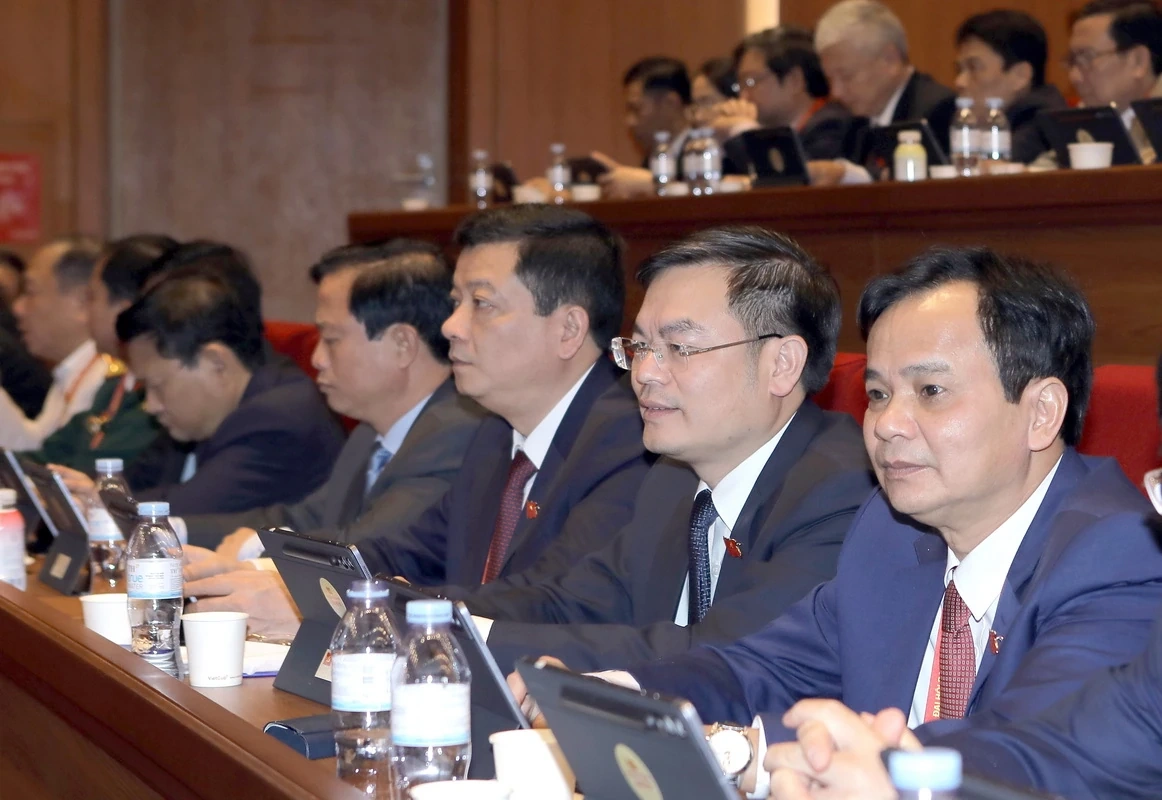 Đại hội XIV của Đảng: Đoàn đại biểu Đảng bộ tỉnh Thanh Hóa dự phiên thảo luận tại hội trường