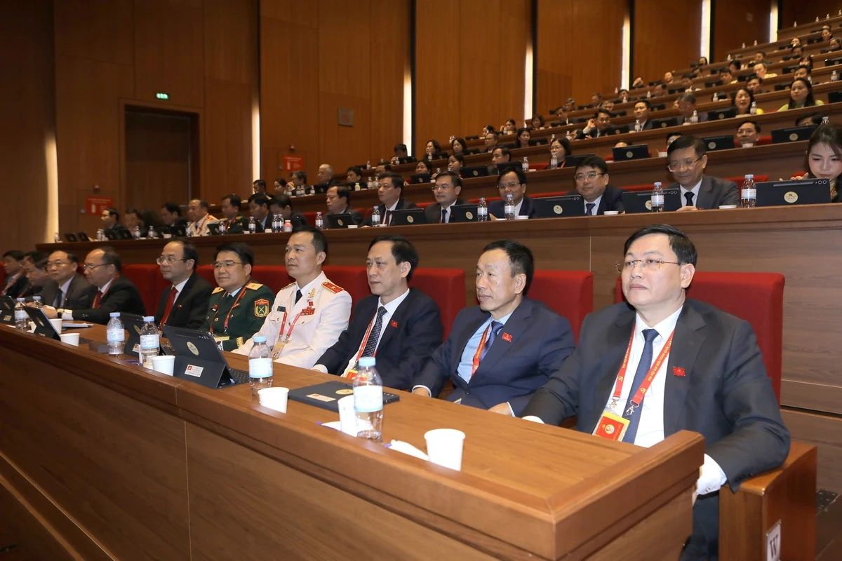 Đại hội XIV của Đảng: Đoàn đại biểu Đảng bộ tỉnh Thanh Hóa dự phiên thảo luận tại hội trường