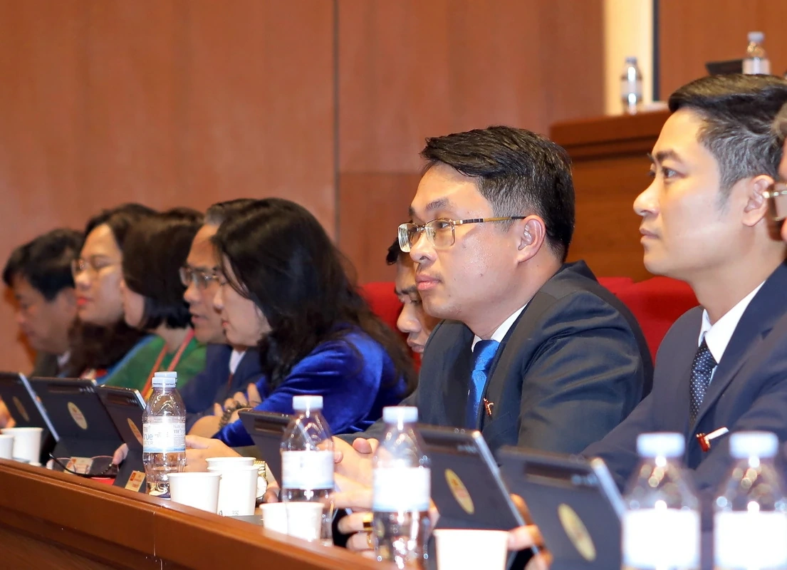 Đại hội XIV của Đảng: Đoàn đại biểu Đảng bộ tỉnh Thanh Hóa dự phiên thảo luận tại hội trường