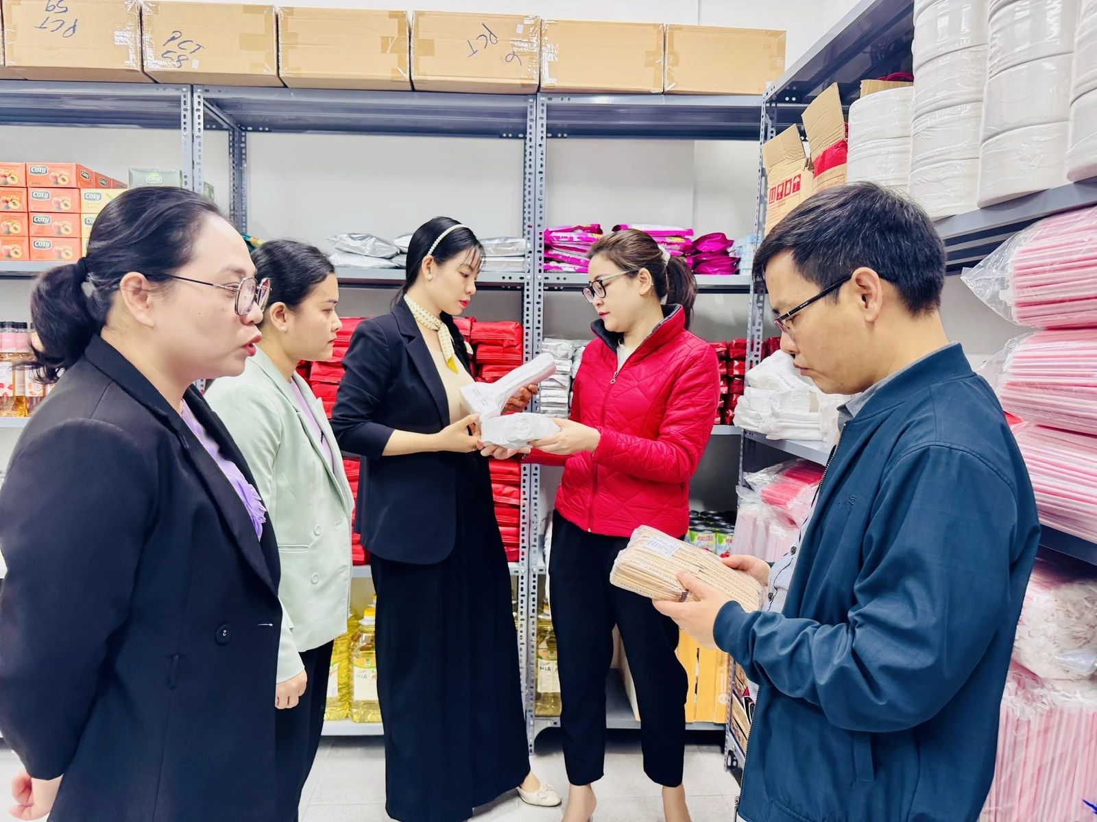 Ra quân tuyên truyền bảo đảm vệ sinh an toàn thực phẩm dịp Tết Nguyên đán Bính Ngọ 2026