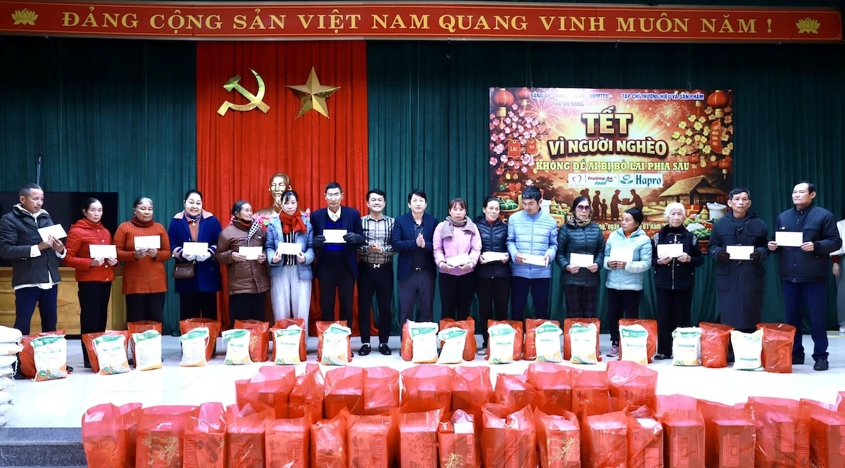 Tết vì người nghèo - không để ai bị bỏ lại phía sau tại xã An Nông