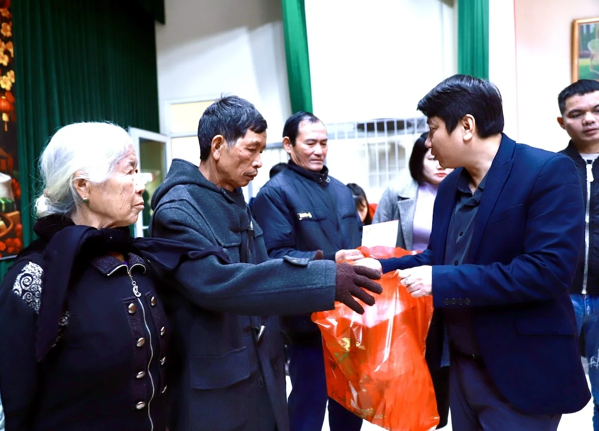 Tết vì người nghèo - không để ai bị bỏ lại phía sau tại xã An Nông