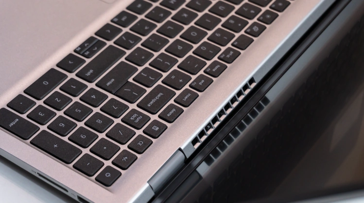 Đánh giá Dell 15 mới nhất: Thiết kế, cấu hình và tính năng