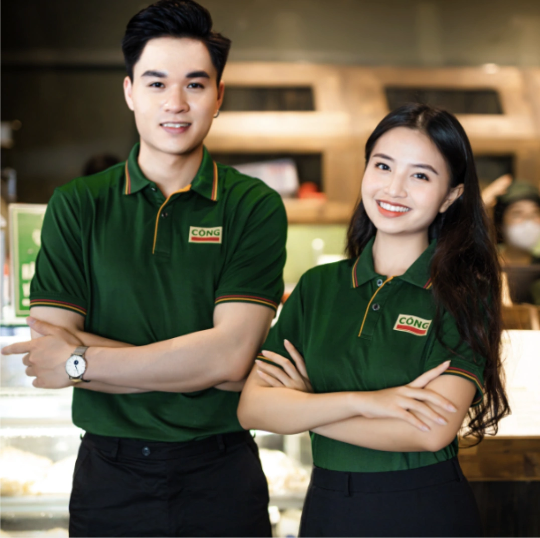 Chọn đồng phục Fast Uni, chọn sự chuyên nghiệp cho đồng phục quán cafe