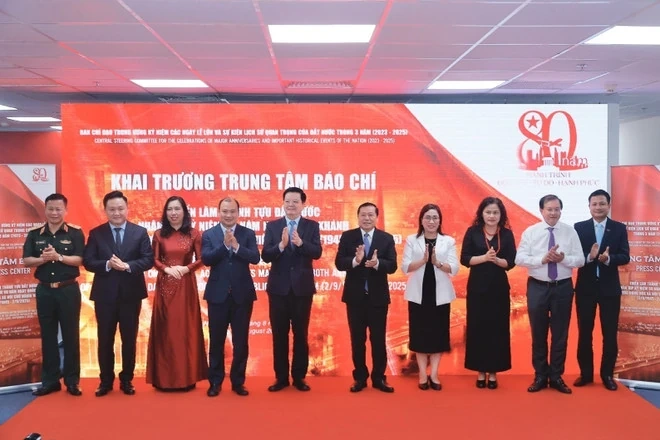 Chiến dịch đặc biệt của các chiến sỹ trên mặt trận văn hóa, tư tưởng