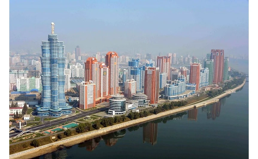 Tổng thống Hàn Quốc kêu gọi tăng cường phát hiện UAV, tránh gia tăng căng thẳng với Triều Tiên