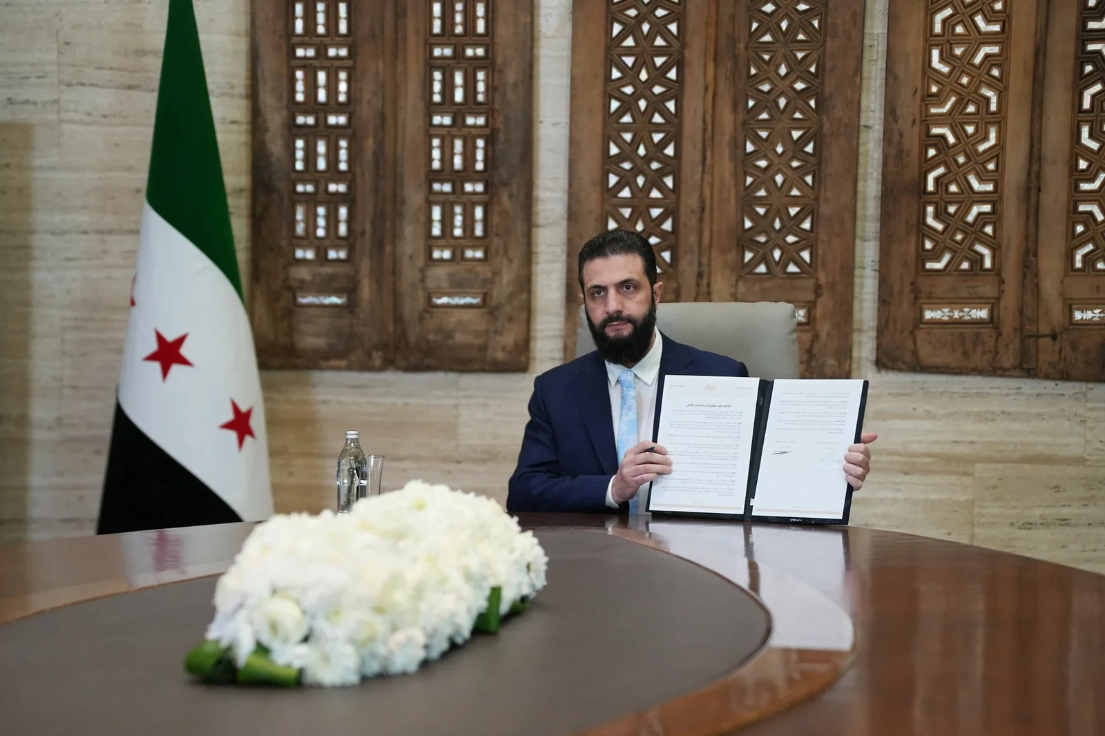 Syria đạt thỏa thuận mang tính bước ngoặt với lực lượng người Kurd, công bố ngừng bắn toàn diện