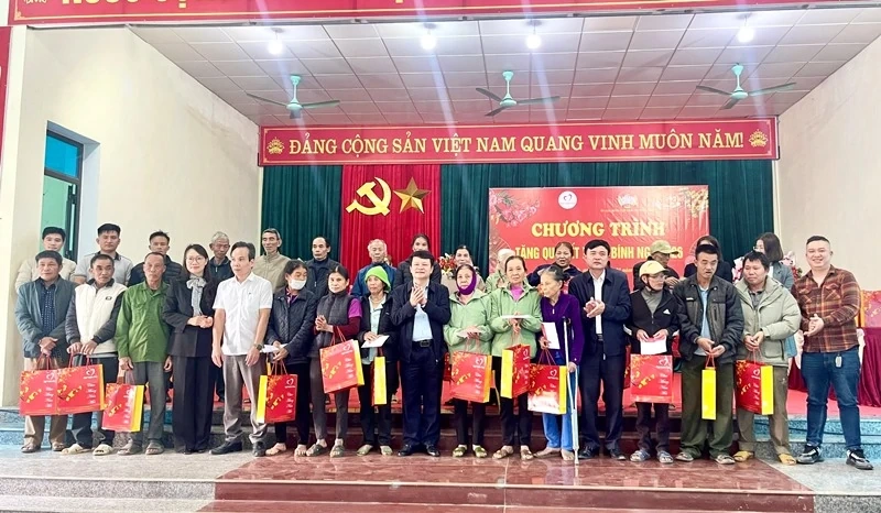 Quỹ Thiện Tâm tặng 5.100 suất quà Tết cho hộ nghèo, hộ có hoàn cảnh đặc biệt khó khăn