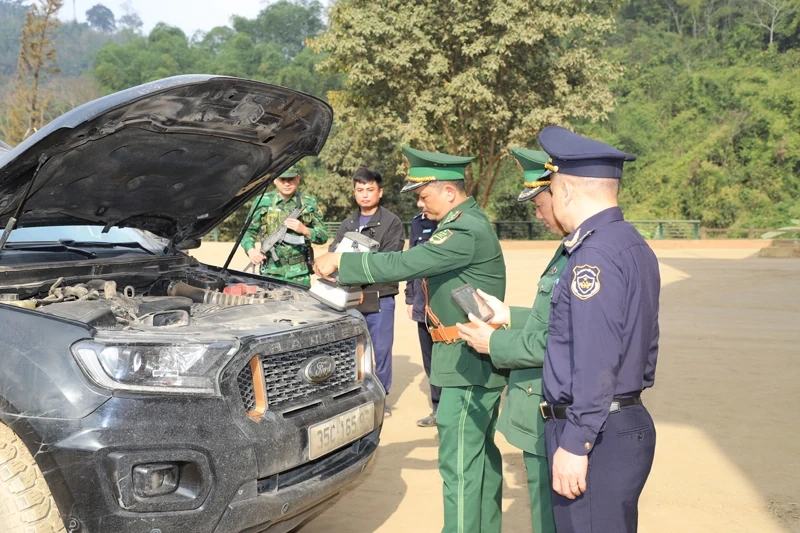 Hải quan Cửa khẩu quốc tế Na Mèo đấu tranh chống gian lận thương mại và hàng cấm