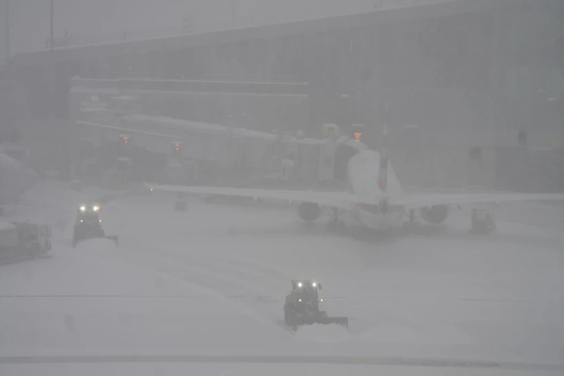 30 người thiệt mạng trong trận bão tuyết khổng lồ bao phủ nước Mỹ