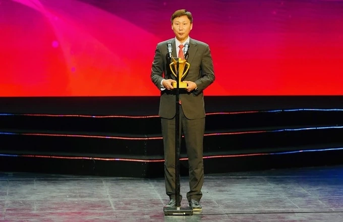 Nam Định sớm giành vé vào bán kết Cúp C1 Đông Nam Á; Patrik Lê Giang nhập tịch thành công