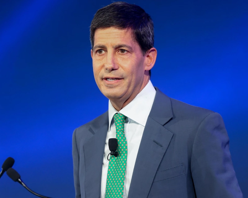 Tổng thống Mỹ Donald Trump đề cử cựu Thống đốc Fed Kevin Warsh làm Chủ tịch FED