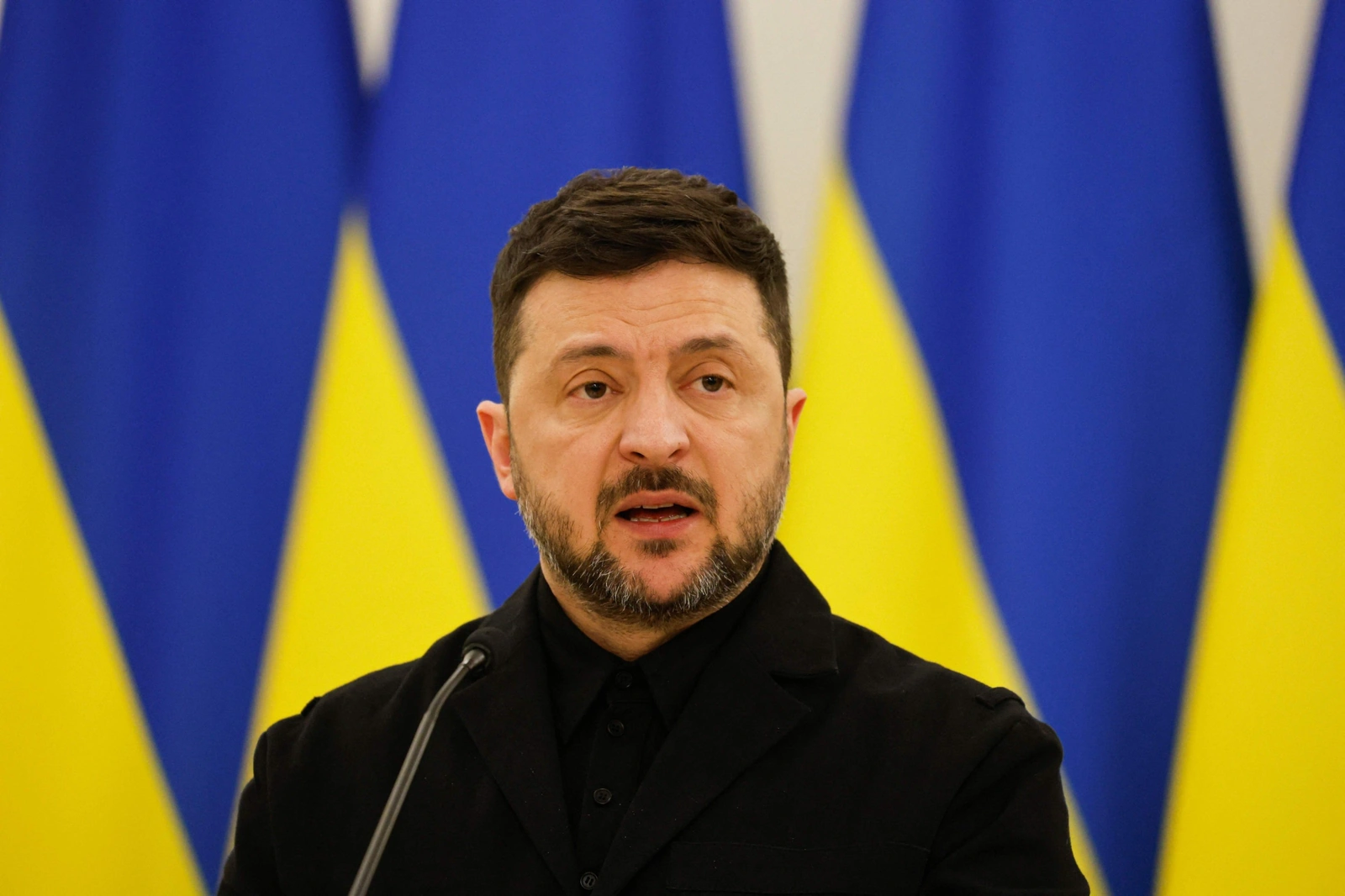 Tổng thống Mỹ: Nga tạm dừng hoạt động quân sự tại các đô thị lớn trong một tuần