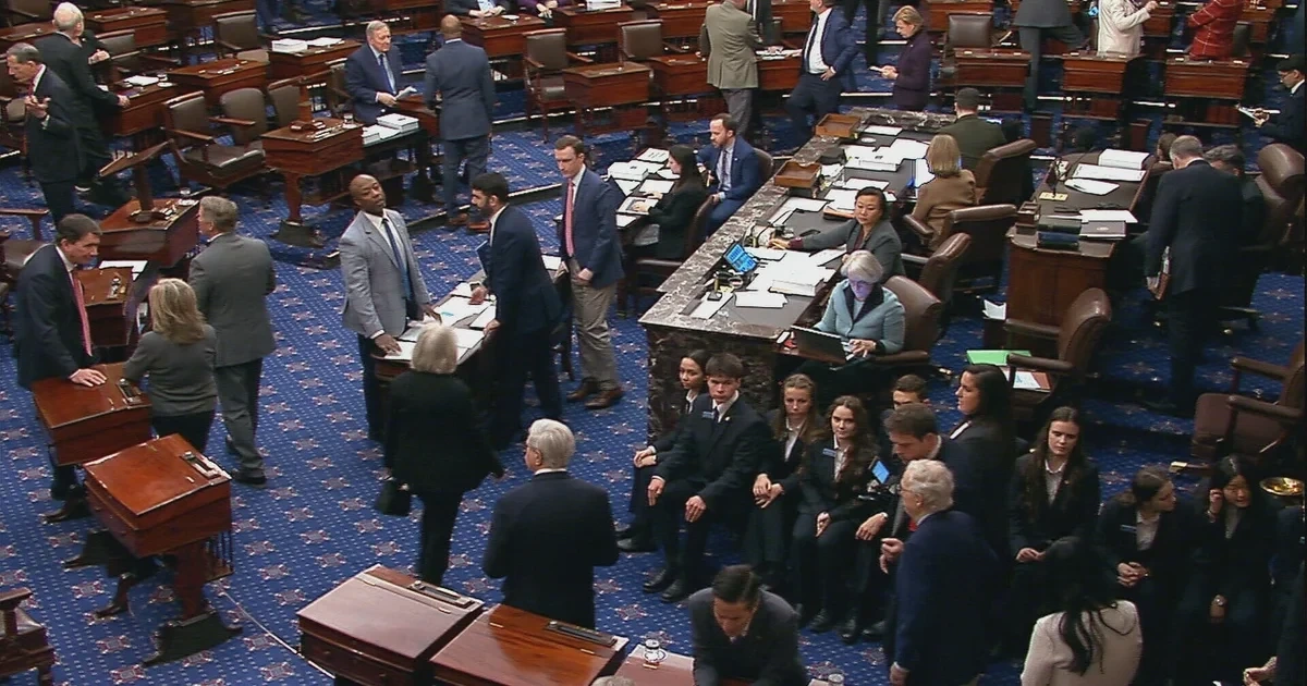 Thượng viện Mỹ thông qua gói chi tiêu 1.200 tỷ USD, chính phủ vẫn đối mặt đóng cửa ngắn hạn