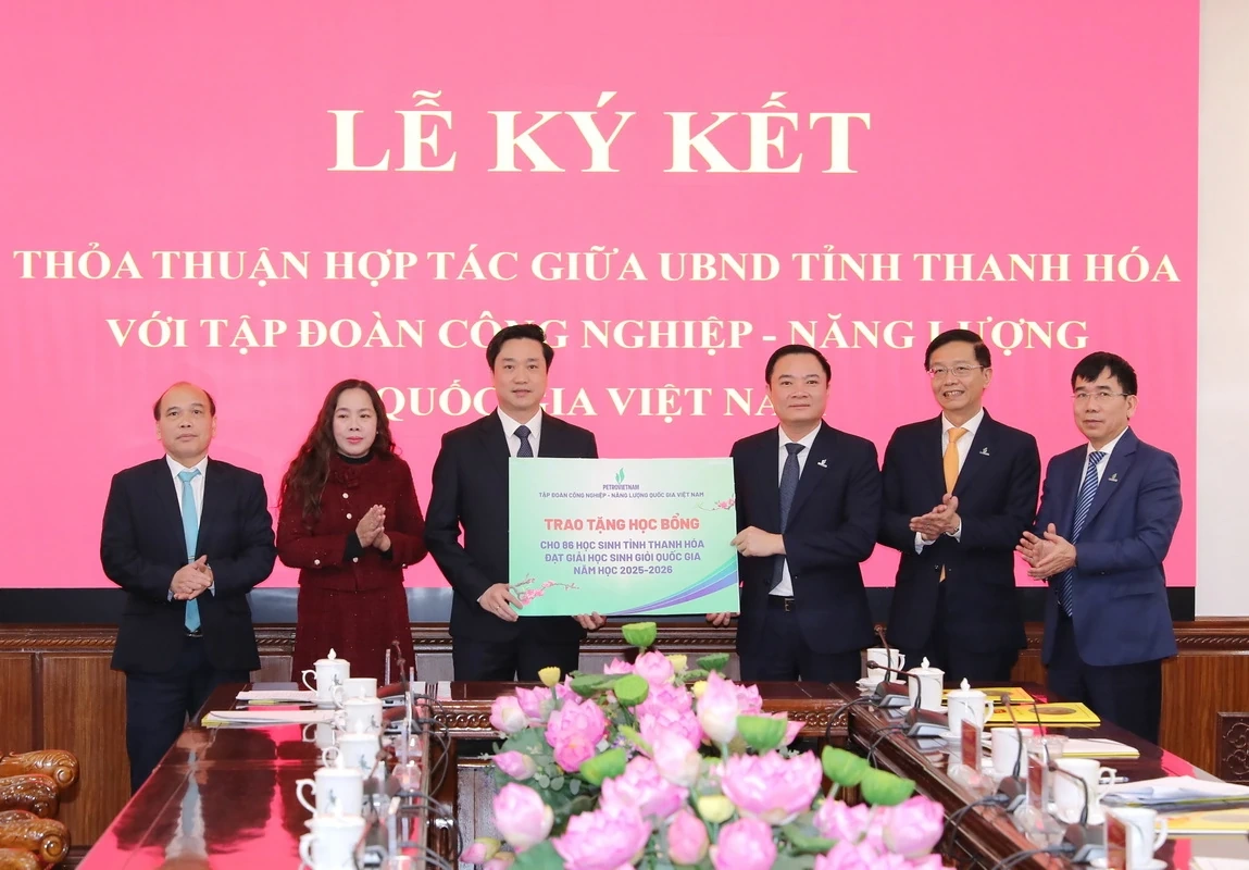 Tỉnh Thanh Hóa ký kết thỏa thuận hợp tác với Tập đoàn Công nghiệp - Năng lượng Quốc gia Việt Nam