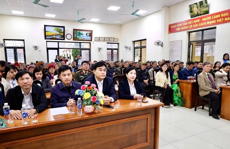 Trao 700 suất quà Tết cho các gia đình chính sách, hộ nghèo tại xã Nga Sơn