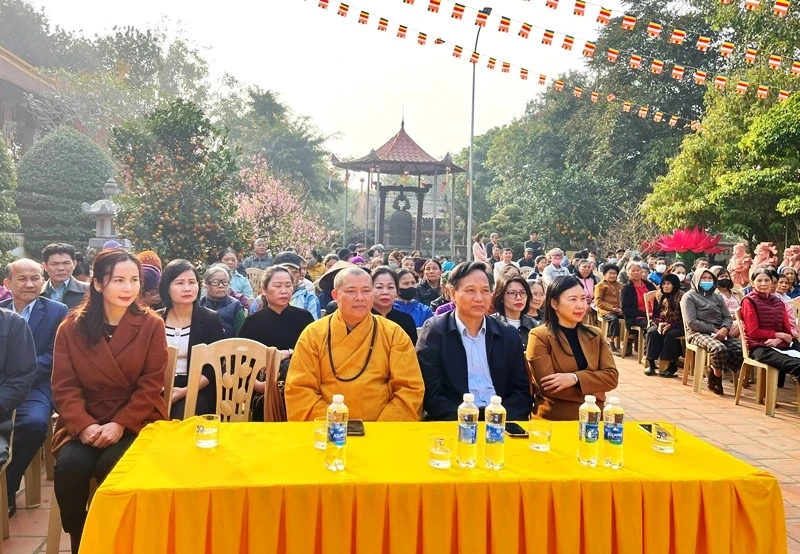 Trao 500 suất quà Tết cho hộ nghèo tại 6 phường, xã trên địa bàn tỉnh