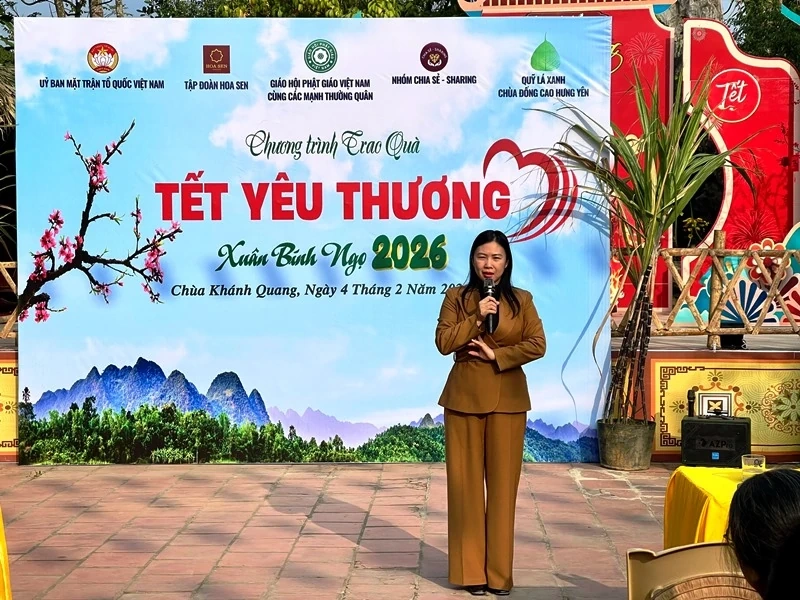 Trao 500 suất quà Tết cho hộ nghèo tại 6 phường, xã trên địa bàn tỉnh