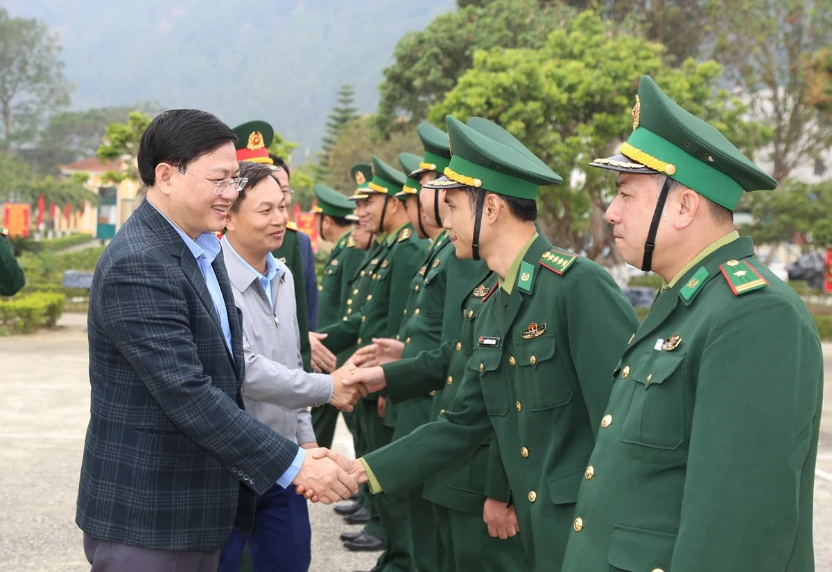 Phó Chủ tịch Thường trực UBND tỉnh Mai Xuân Liêm thăm, kiểm tra tình hình sản xuất, đời sống Nhân dân