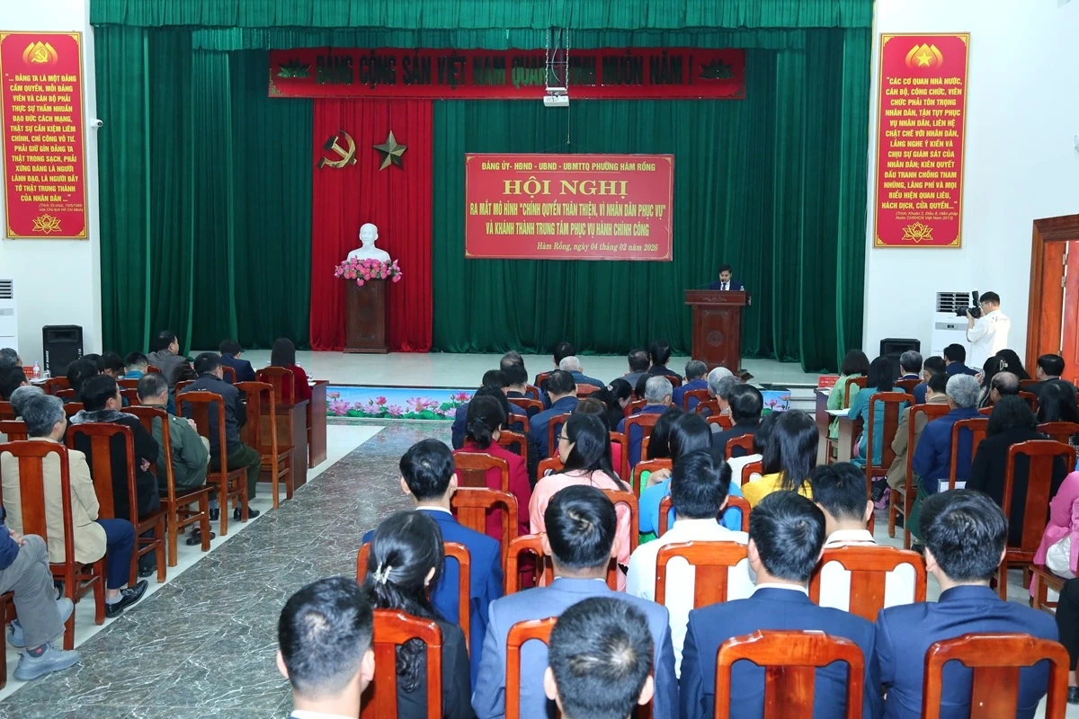 Phường Hàm Rồng ra mắt mô hình “Chính quyền thân thiện, vì Nhân dân phục vụ” 