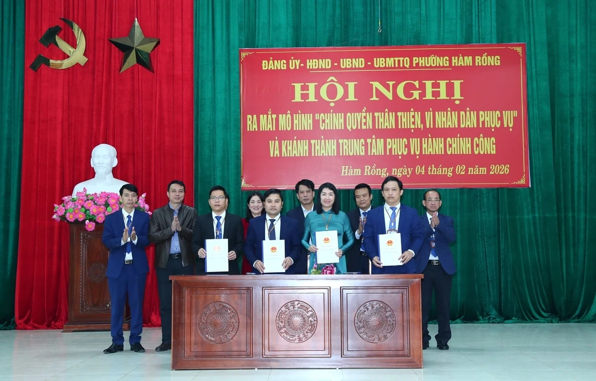 Phường Hàm Rồng ra mắt mô hình “Chính quyền thân thiện, vì Nhân dân phục vụ” 