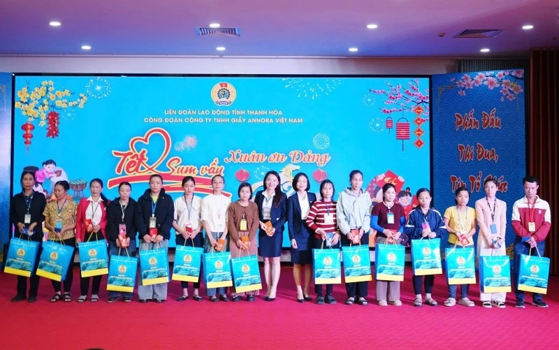 Chăm lo Tết cho đoàn viên, người lao động Công ty Giầy Annora Việt Nam