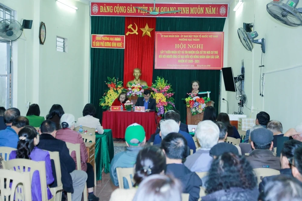 Cử tri Tổ dân phố Dương Đình Nghệ 1 thống nhất giới thiệu các ứng cử đại biểu HĐND các cấp