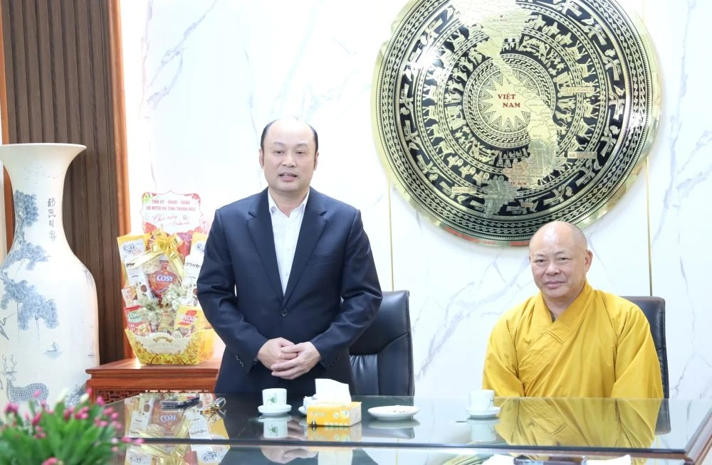 Phó Chủ tịch UBND tỉnh Cao Văn Cường thăm, chúc Tết các cơ sở tôn giáo