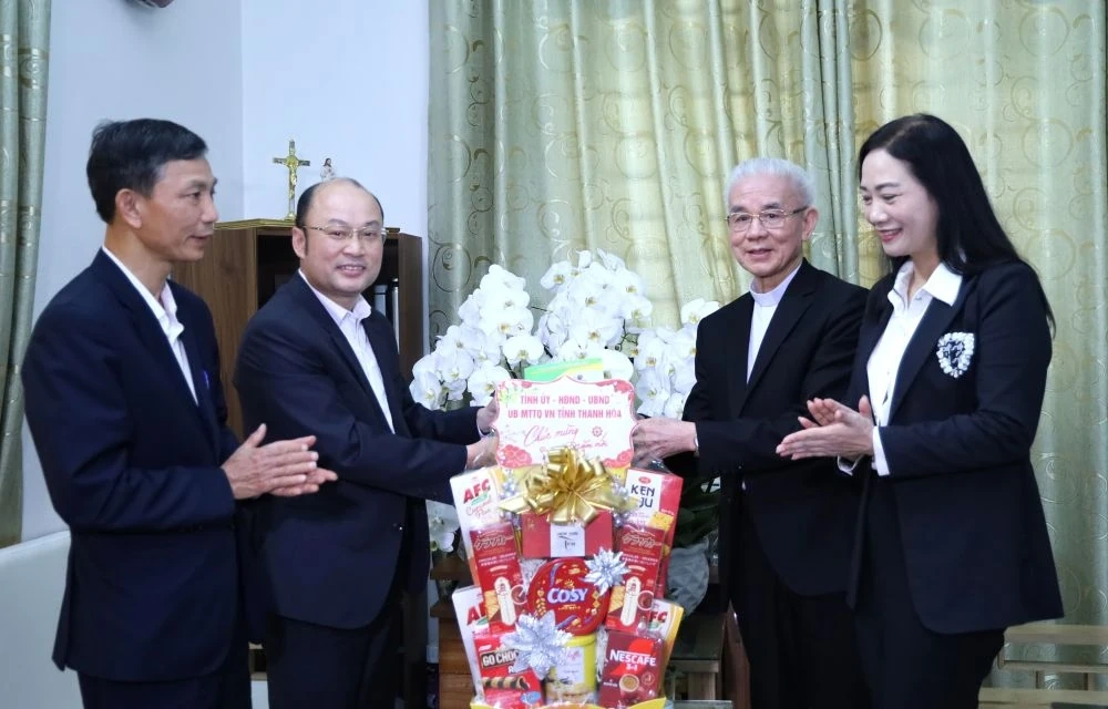 Phó Chủ tịch UBND tỉnh Cao Văn Cường thăm, chúc Tết các cơ sở tôn giáo