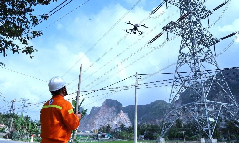 Bảo đảm lưới truyền tải liên tục, an toàn dịp Tết