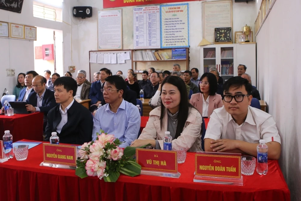 Cử tri phố Ái Sơn 1 tín nhiệm, giới thiệu 7 người ứng cử đại biểu HĐND các cấp