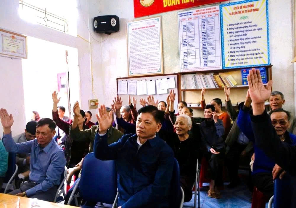 Cử tri phố Ái Sơn 1 tín nhiệm, giới thiệu 7 người ứng cử đại biểu HĐND các cấp